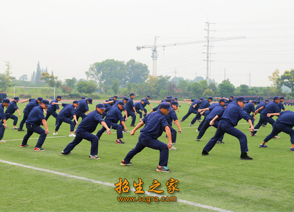 學生訓練