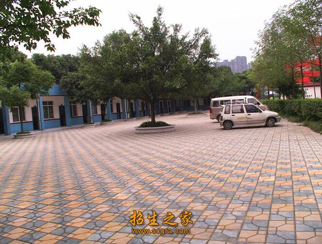 校園風(fēng)光