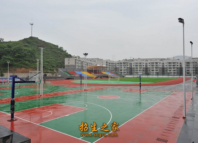 學(xué)校操場