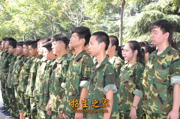 學生軍訓
