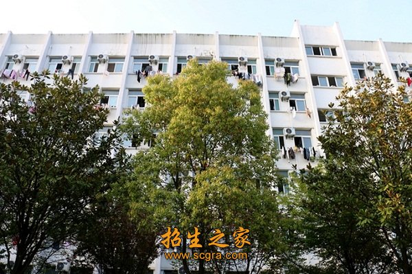 學(xué)生公寓