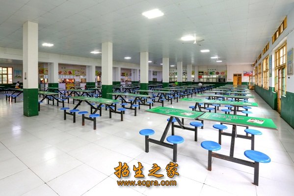 學校食堂