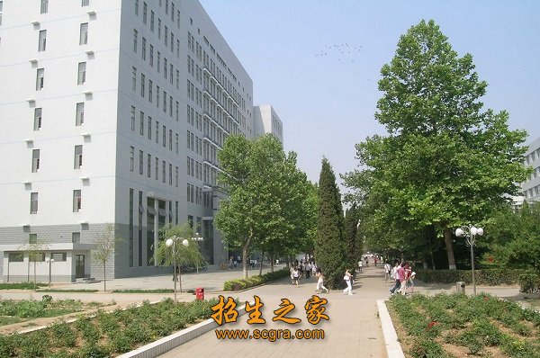校園環(huán)境