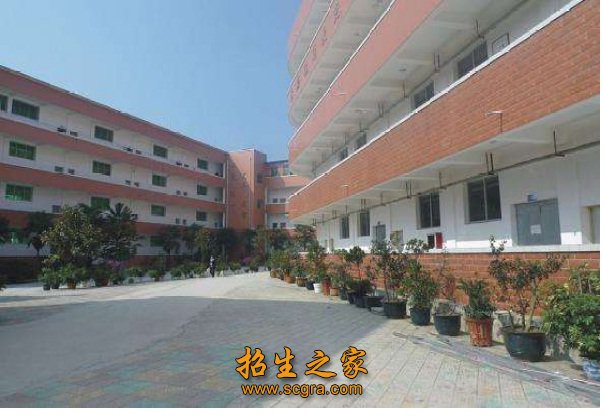 貴陽(yáng)市烏當(dāng)區(qū)中等職業(yè)中學(xué)