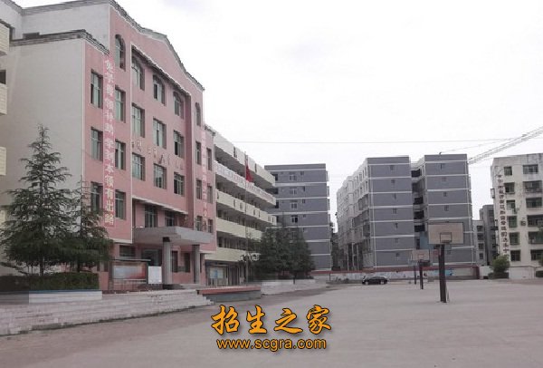 巴中市恩陽區(qū)職業(yè)中學(xué)2018年招生計劃_公辦or民辦