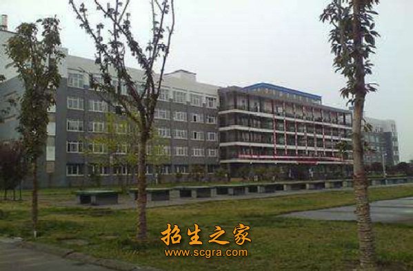 成都機電技術(shù)學(xué)校就業(yè)情況如何_公辦還是民辦