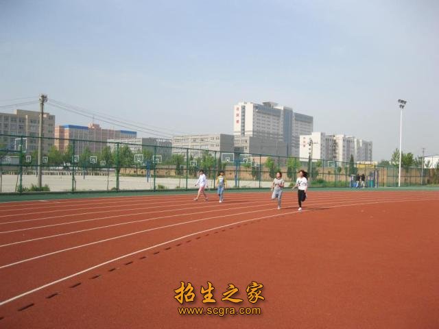 學(xué)校環(huán)境