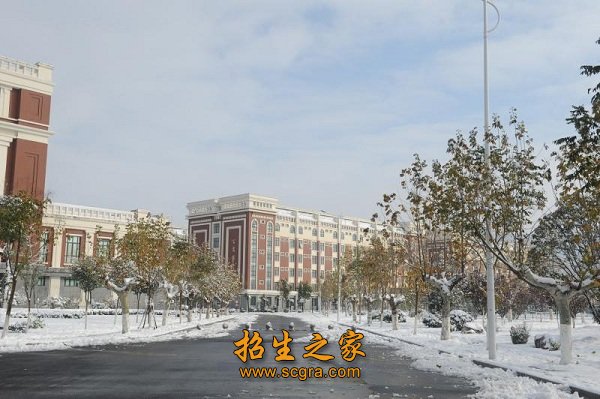 江蘇財(cái)會(huì)職業(yè)學(xué)院