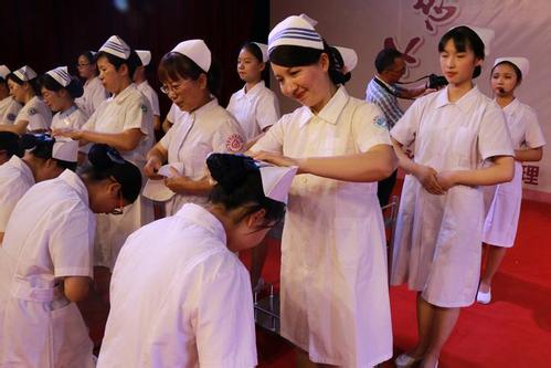四川哪個助產(chǎn)護理學(xué)校好