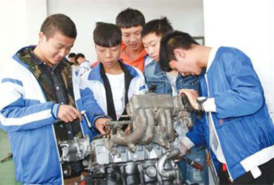 成都汽車美容專業(yè)哪所學校好