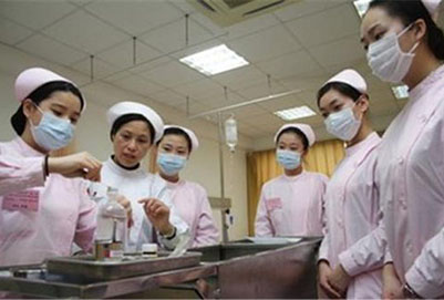 成都護(hù)理專業(yè)學(xué)校高護(hù)就業(yè)方向