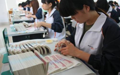 四川女生學(xué)會(huì)計(jì)專業(yè)怎么樣,成都職業(yè)技術(shù)學(xué)校