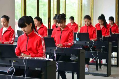 重慶幼兒師范學(xué)校分享幼師就業(yè)能做些什么