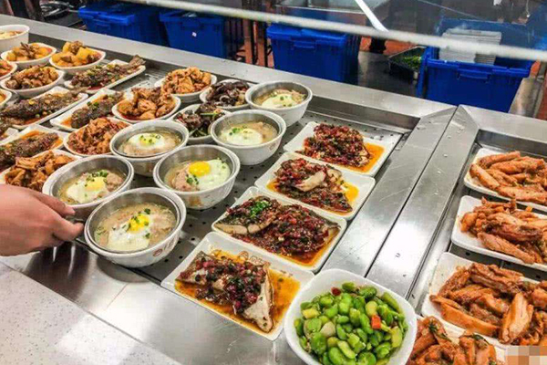 遵義體育運動學校食堂環(huán)境