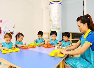 2023年重慶幼師學(xué)校學(xué)費(fèi)好多錢?