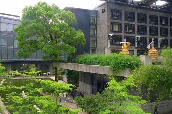 重慶新渝技工學(xué)校2023年學(xué)費(fèi)、助學(xué)政策