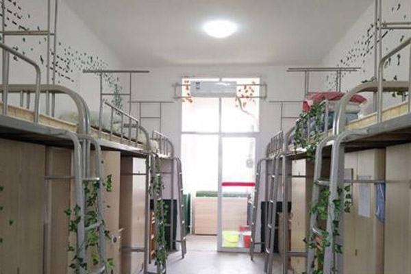 樂山醫(yī)藥科技學(xué)校高級技工學(xué)校宿舍條件