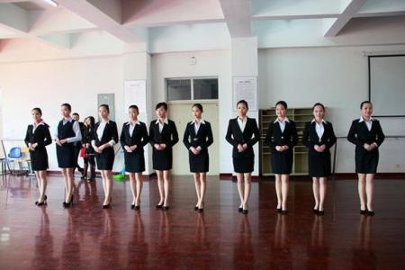 成都內(nèi)理科民航商務(wù)專業(yè)大專學(xué)校哪好,成都鐵路運輸學(xué)校