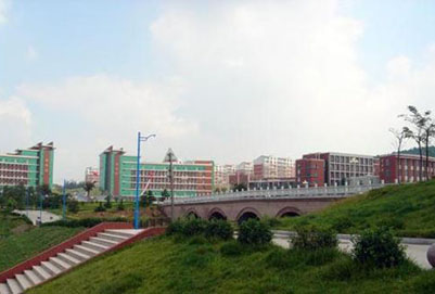 成都幼兒師范學校校園好不好
