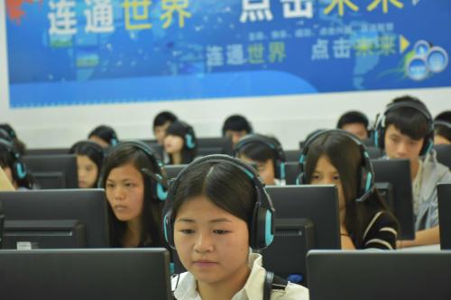 初中男生學(xué)計(jì)算機(jī)網(wǎng)絡(luò)技術(shù)專業(yè)怎么樣？