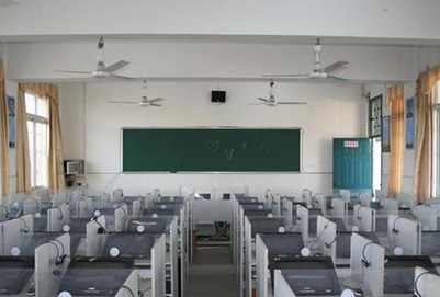 在貴陽(yáng)電腦專修學(xué)校如何學(xué)習(xí)計(jì)算機(jī)?