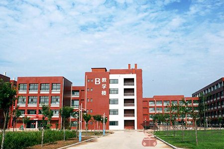 貴州城市職業(yè)學(xué)院招生條件嚴(yán)格嗎？