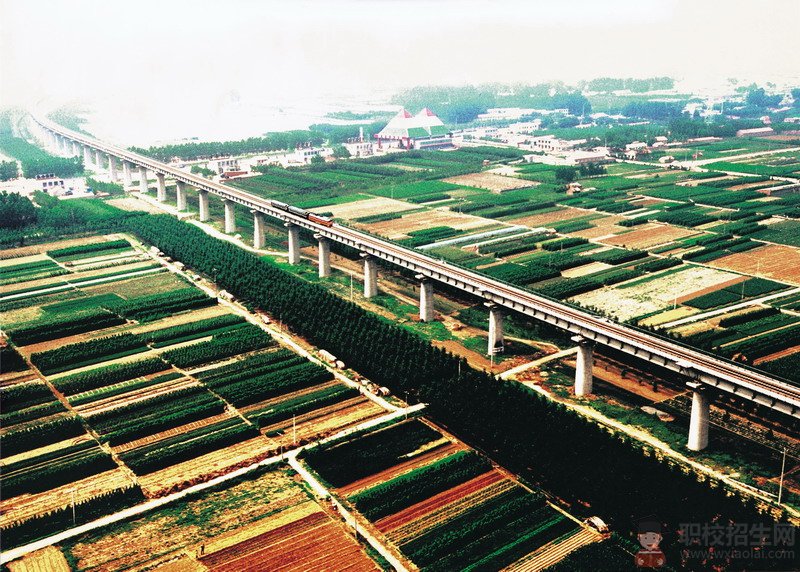 成都鐵路學(xué)校的教學(xué)條件好嗎？
