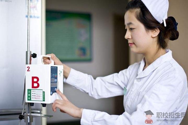 重慶衛(wèi)生學校開設的護理專業(yè)有什么優(yōu)勢？