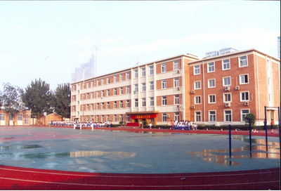 貴陽新城職業(yè)學(xué)校辦學(xué)條件？
