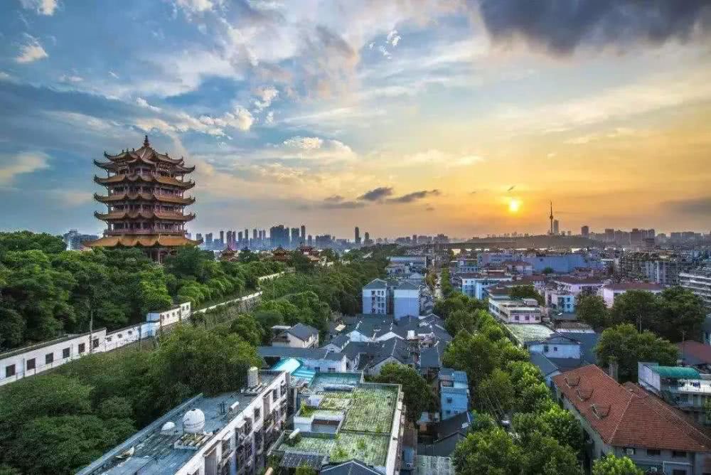 秋季報(bào)名成都鐵路技工學(xué)校的人多嗎？