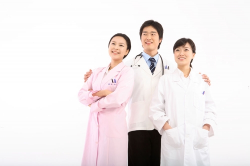 護(hù)理學(xué)院的錄取分?jǐn)?shù)線是多少？