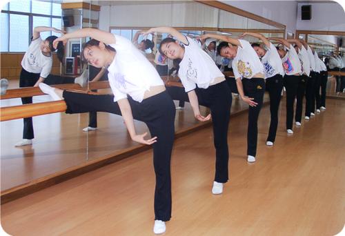 四川讀幼師專業(yè)哪所學(xué)校好？